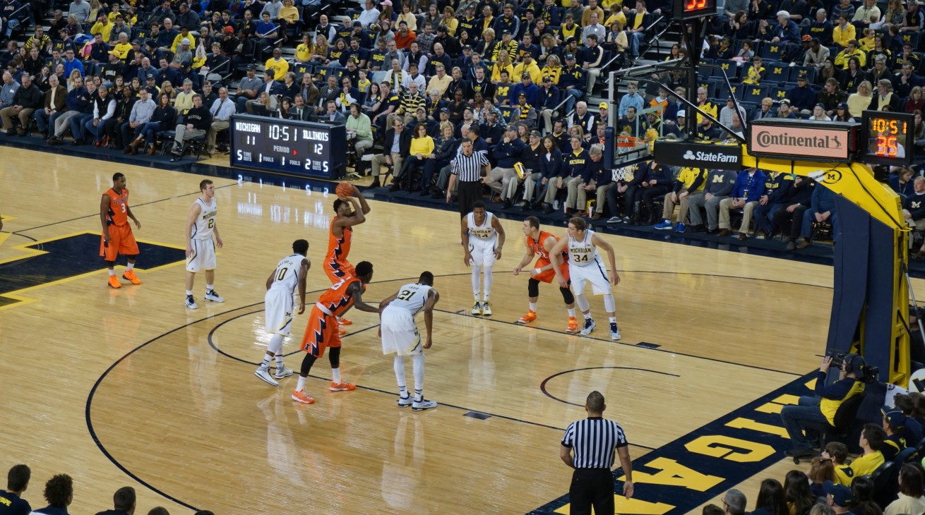 Illinois vs Michigan basketball